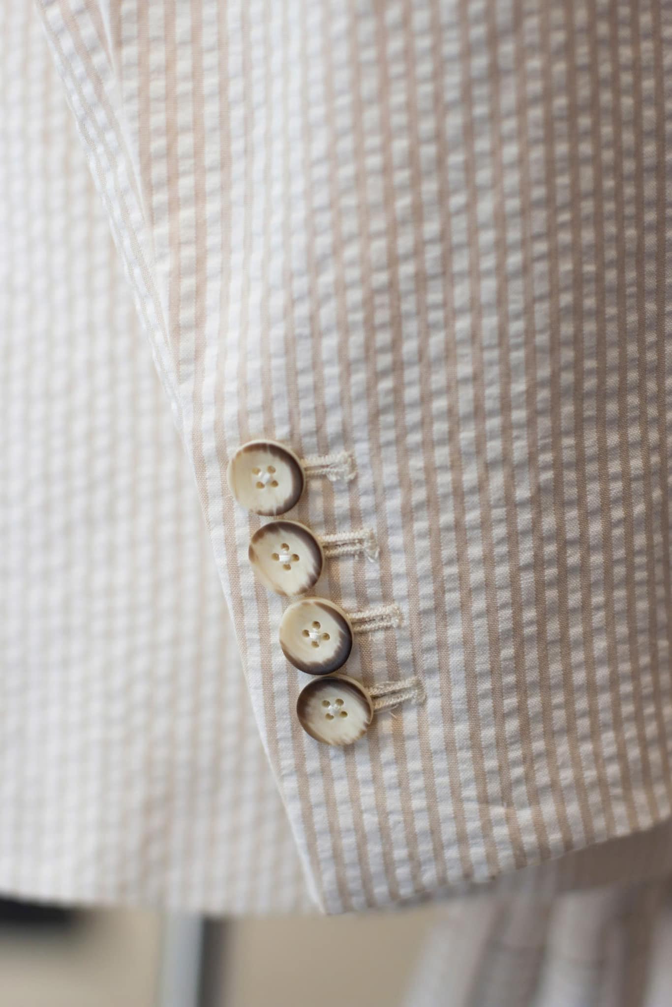 Puckered and smooth stripes