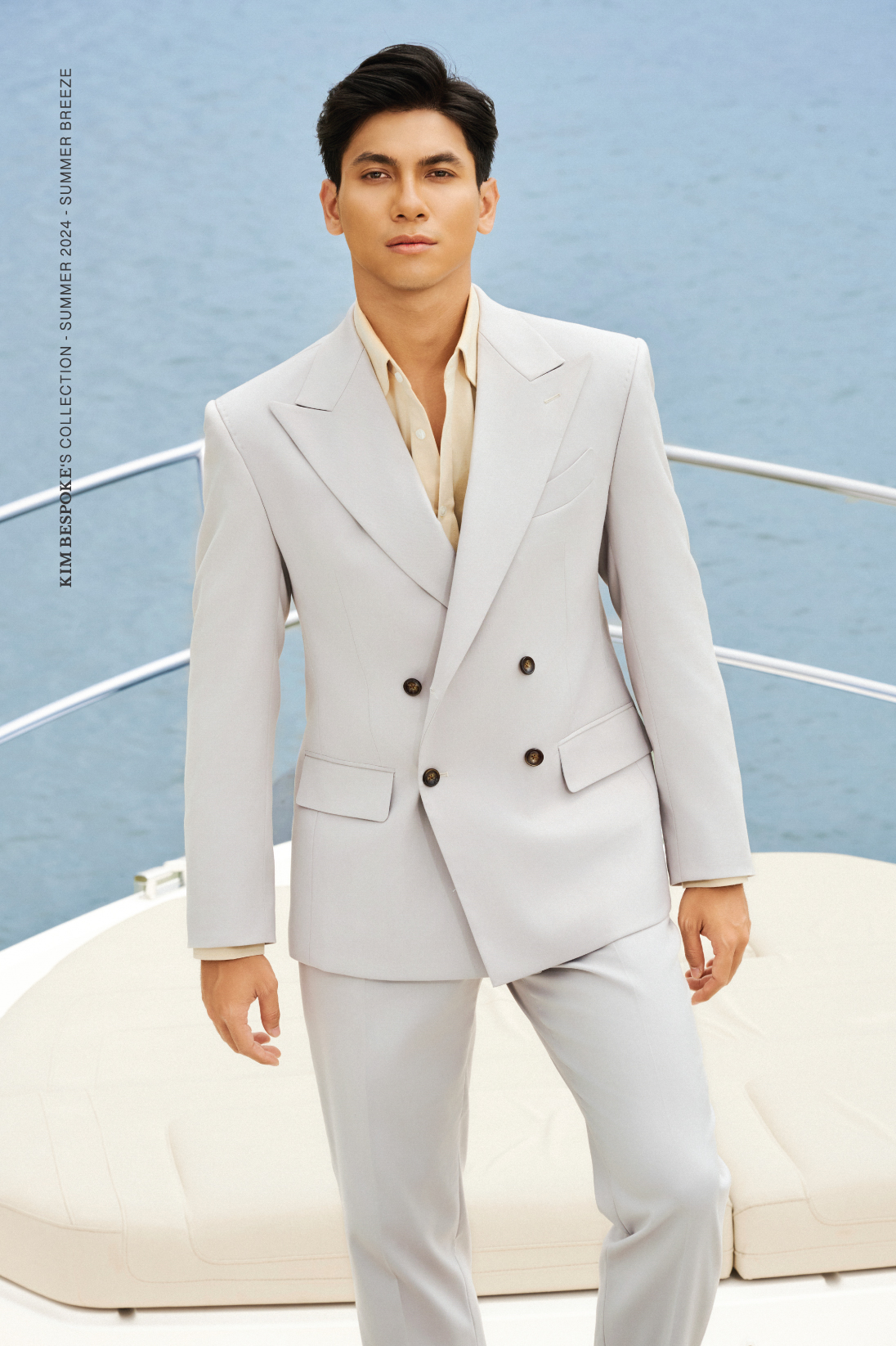 SUMMER BREEZE | LIGHT GRAY SUIT - THE BEAUTY OF MINIMALIST TONES