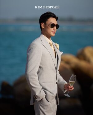 Alternative view of LA COSTA | LOOK 3: SOLEMNITÀ — WHERE DIGNITY MEETS EASE