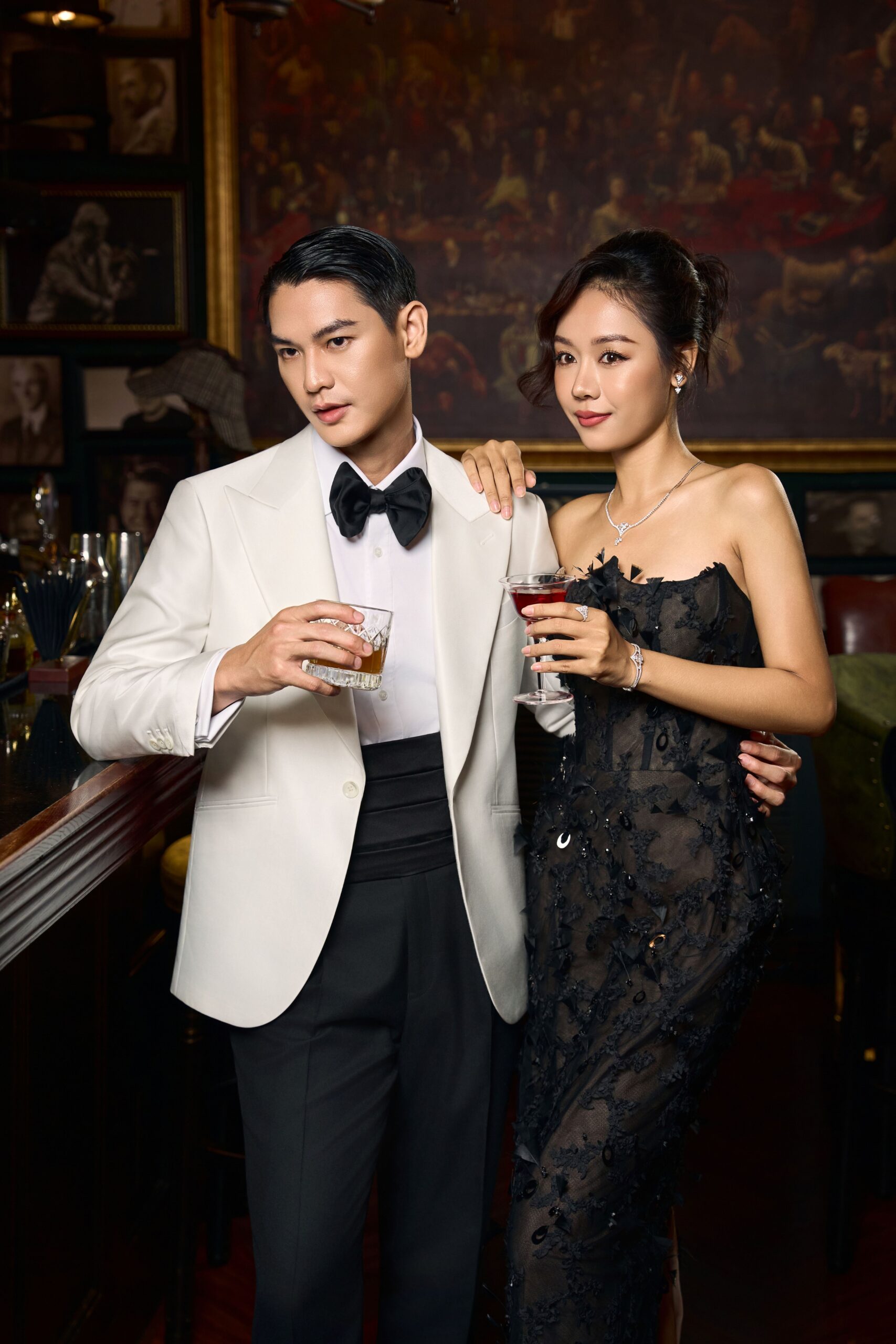 Noir & Ivory | Look 2: Ivory - Image 2